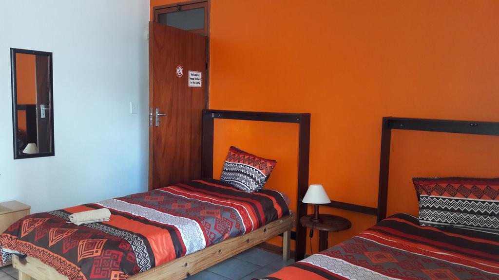 Guesthouse Villa Nina โอกาฮันด์จา ภายนอก รูปภาพ