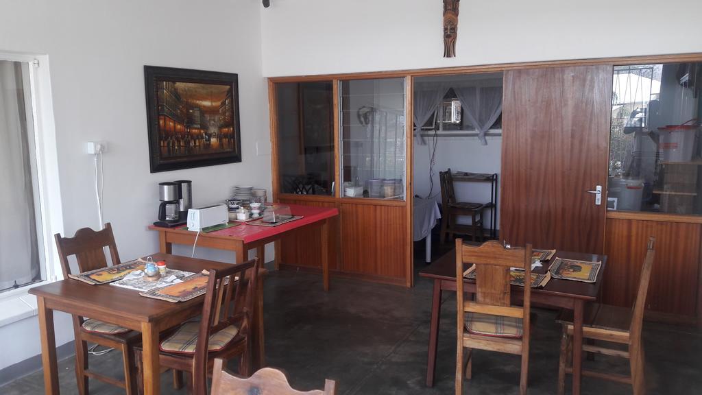 Guesthouse Villa Nina โอกาฮันด์จา ภายนอก รูปภาพ
