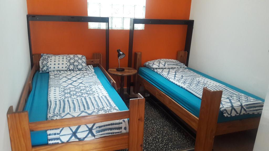 Guesthouse Villa Nina โอกาฮันด์จา ภายนอก รูปภาพ