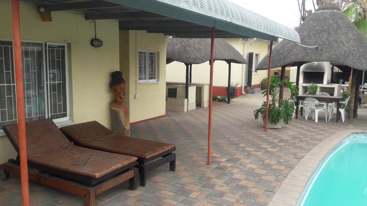Guesthouse Villa Nina โอกาฮันด์จา ภายนอก รูปภาพ